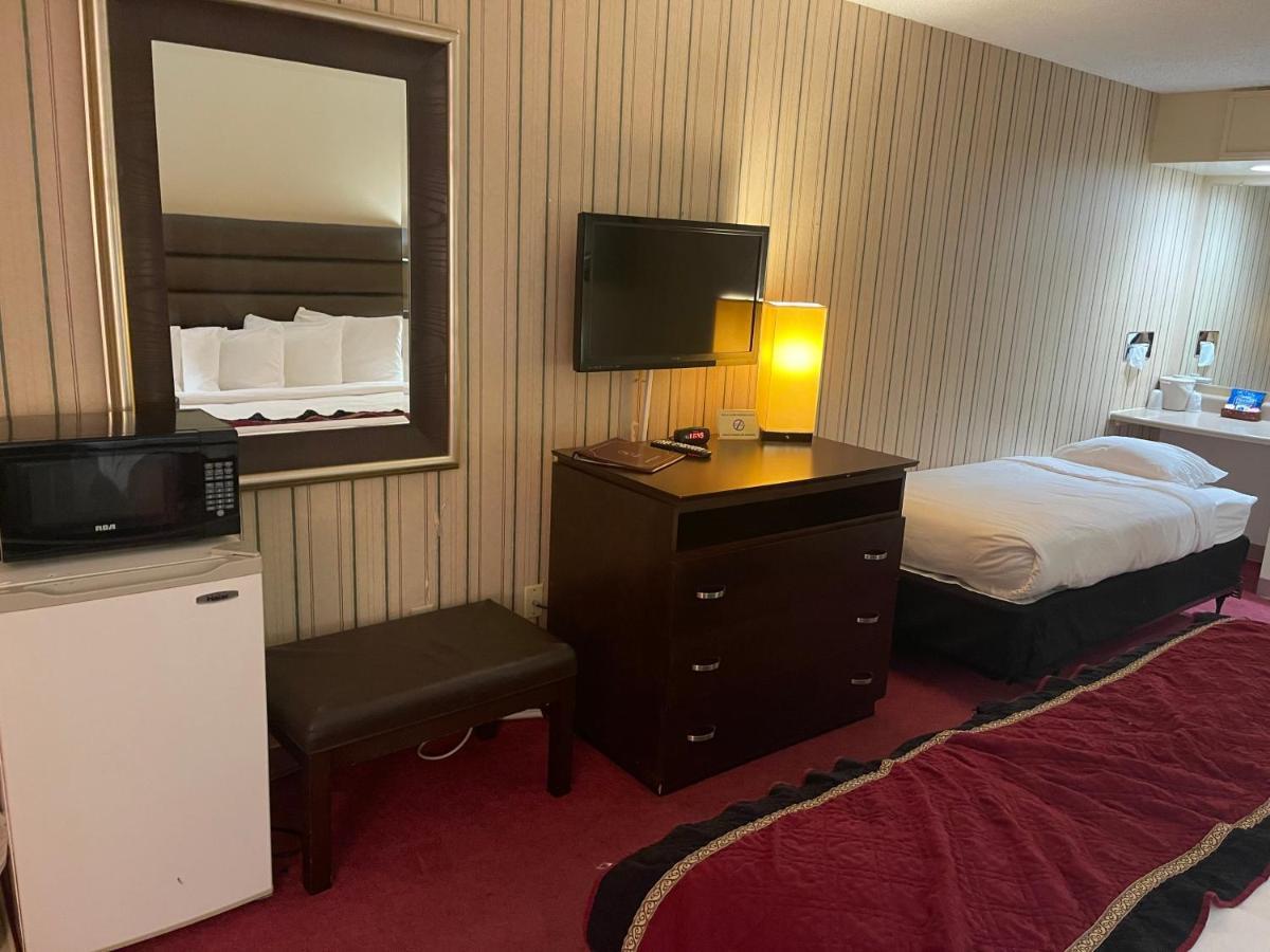 Dollinger'S Motor Inn Albion Esterno foto