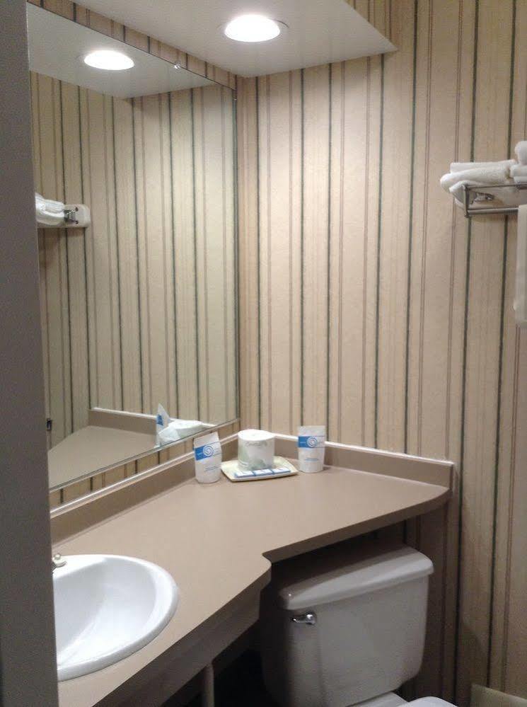 Dollinger'S Motor Inn Albion Esterno foto